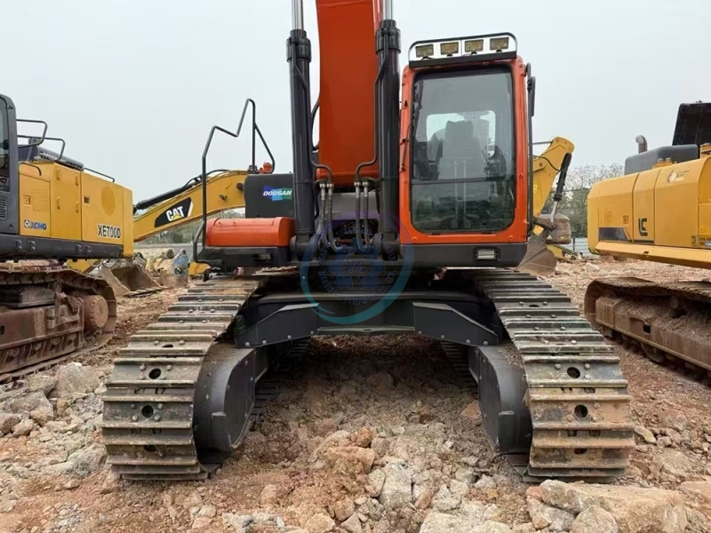 Doosan DX600-9
