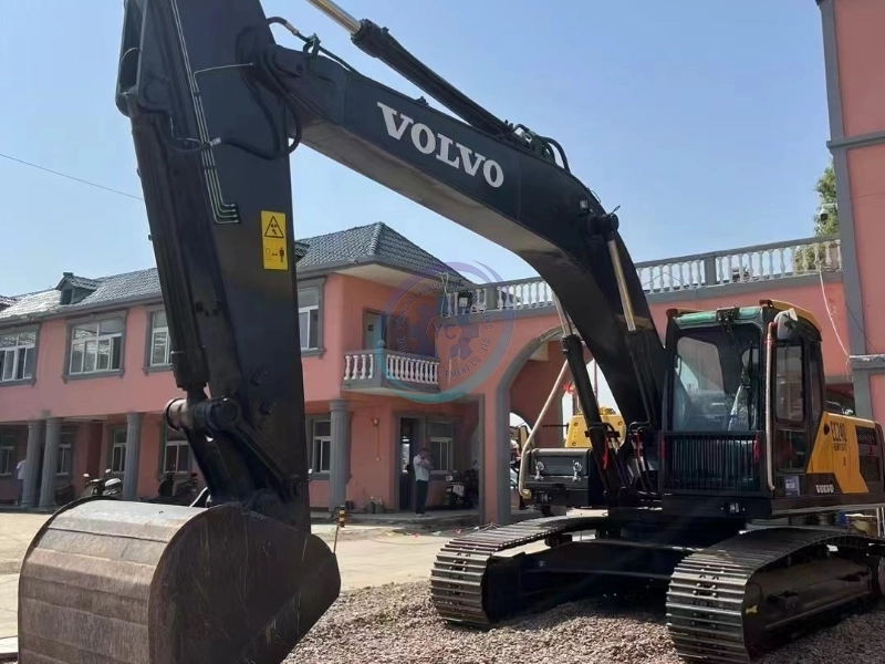 Volvo EC240B