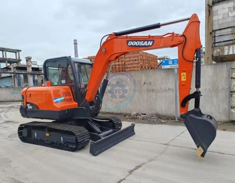 Doosan DX55